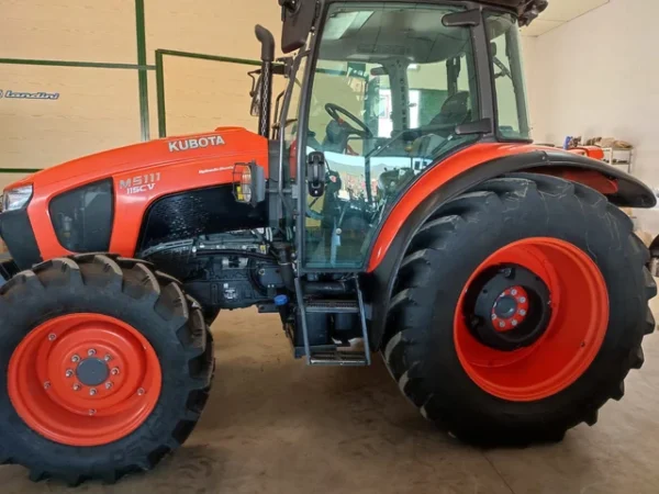 KUBOTA M5111 115CV