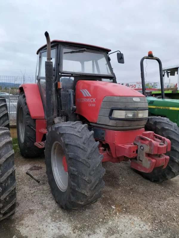 Tractor McCormick CX 100